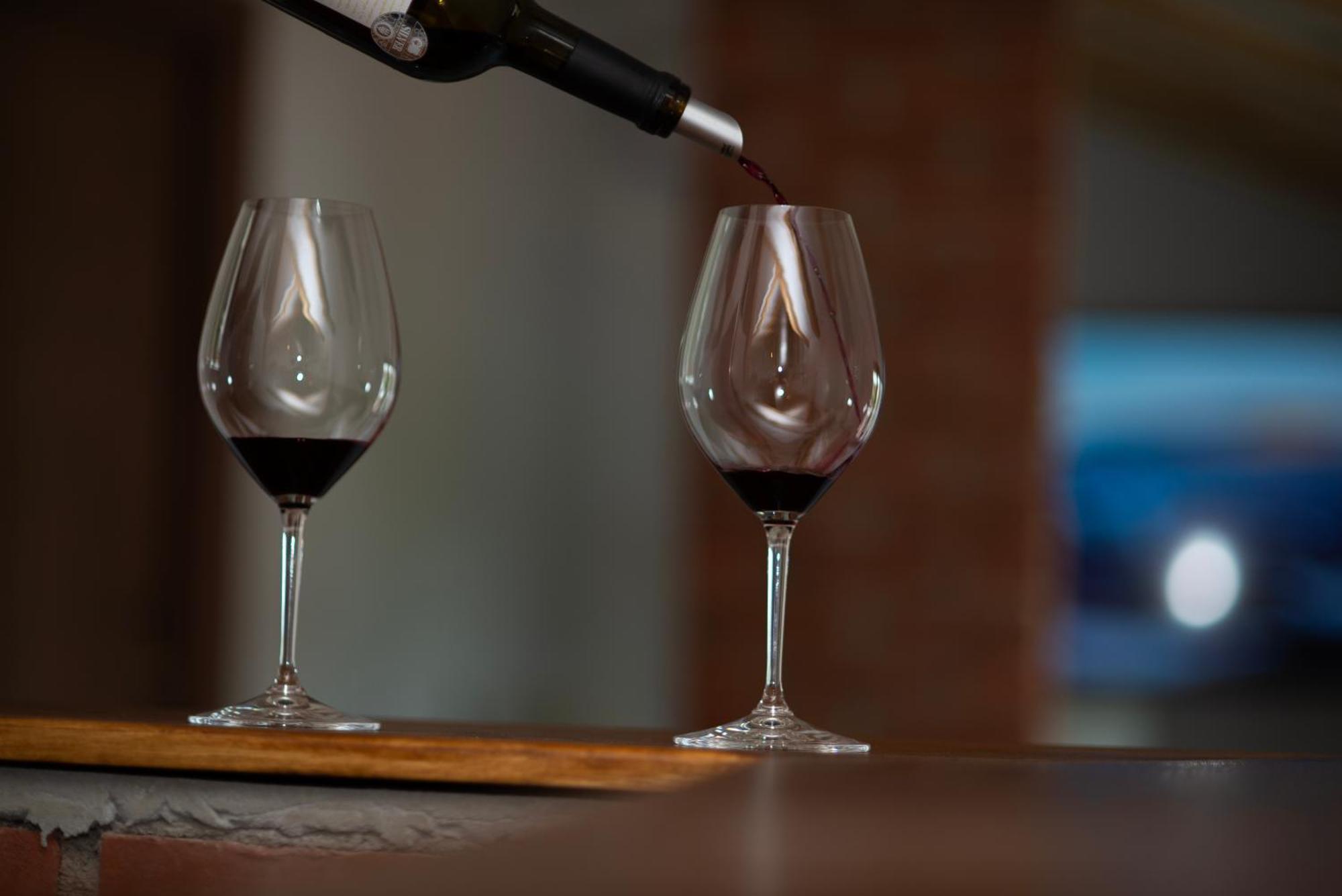 Arаbeska Family Winery & Apartments คาวาตราซิ ภายนอก รูปภาพ