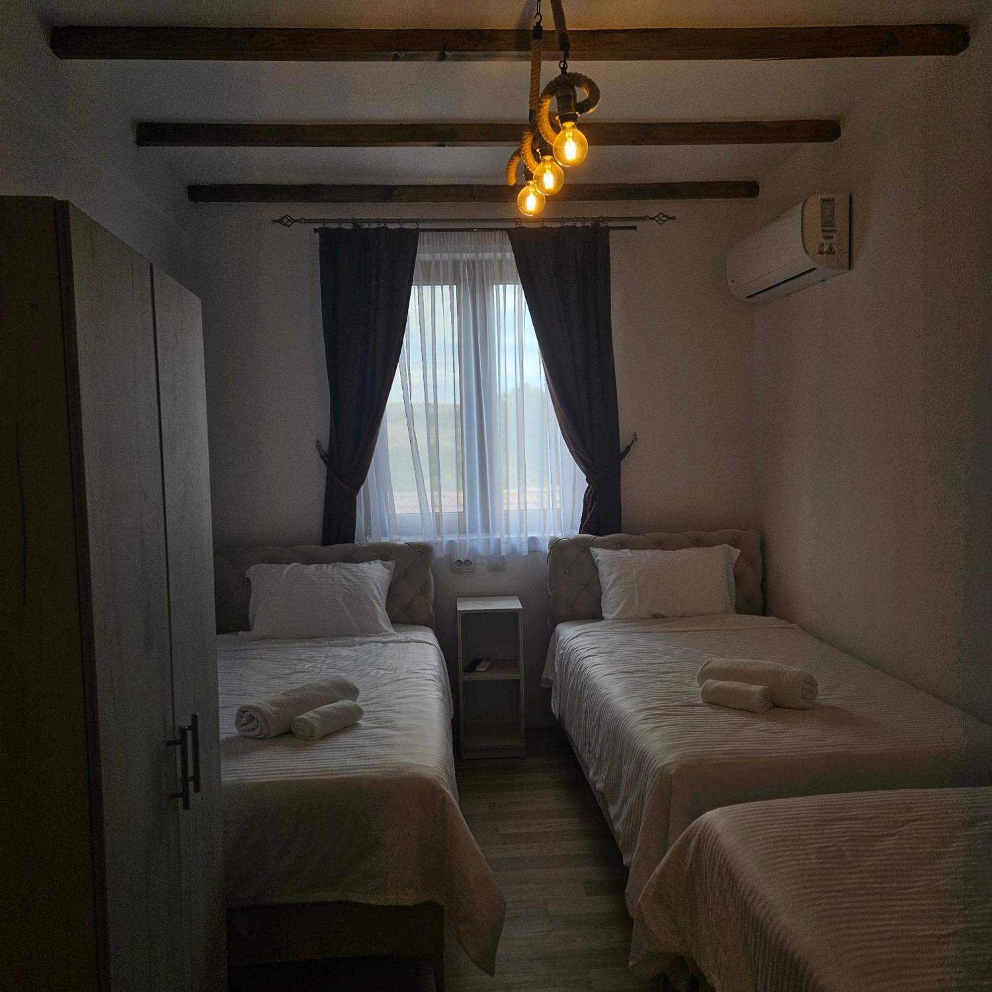 Arаbeska Family Winery & Apartments คาวาตราซิ ภายนอก รูปภาพ