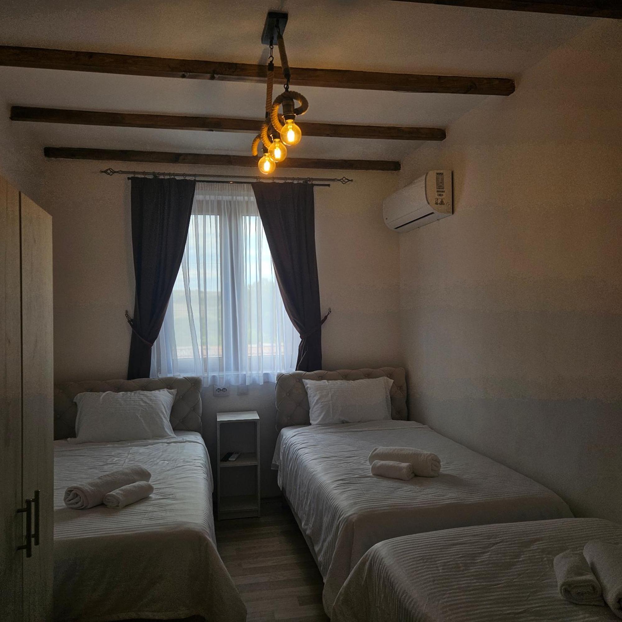 Arаbeska Family Winery & Apartments คาวาตราซิ ภายนอก รูปภาพ